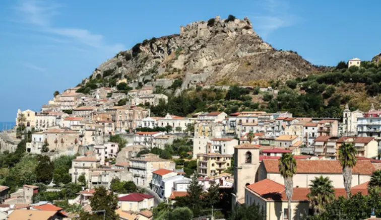 Amantea, la Cassazione annulla le assoluzioni di La Rupa e Socievole per tentata estorsione\n
