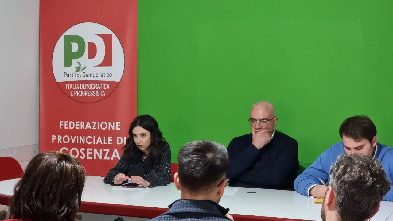 Pd Cosenza: «Città unica c’è già. Patto fondativo per la nuova municipalità»