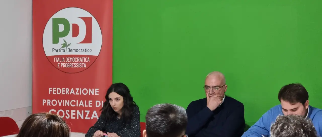 Pd Cosenza: «Città unica c’è già. Patto fondativo per la nuova municipalità»