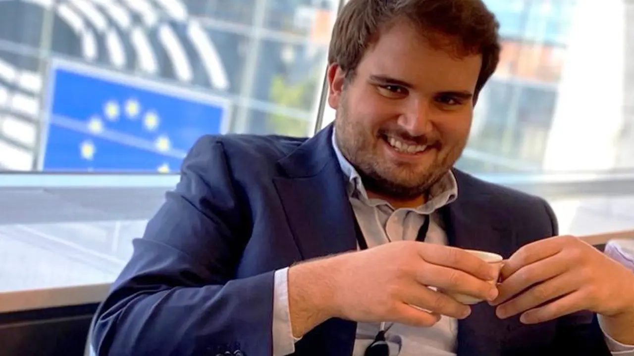 Pecoraro: «Facciamo la città unica. Ma parliamone, non vogliamo intestarci la battaglia del no»