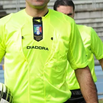 Cosenza-Gela: dirigerà il signor Borriello di Mantova