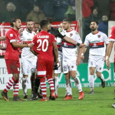 Rende, al Lorenzon è partito un mercato in sordina