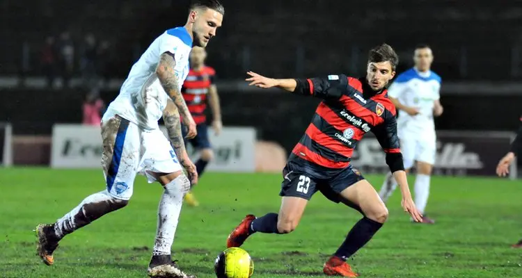 Cosenza, quando i gol arrivano da dietro. Pascali e Corsi azzannano il Matera (2-1)