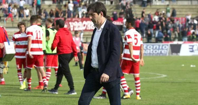 Trinchera in sala stampa: «Sono qui per chiudere scusa ai tifosi del Cosenza»