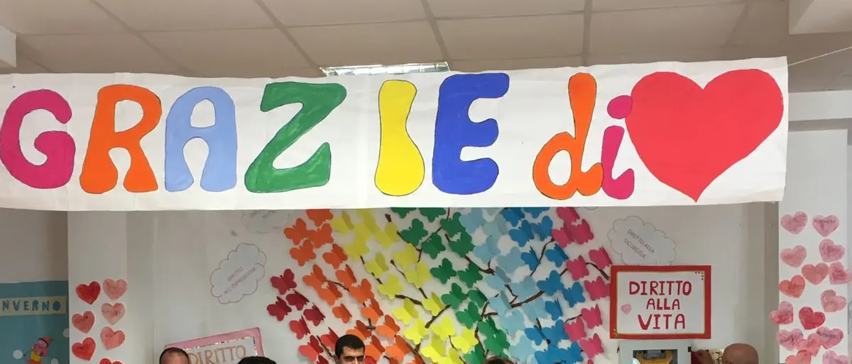 La BCC Mediocrati dona un defibrillatore alla scuola materna di Taverna di Montalto