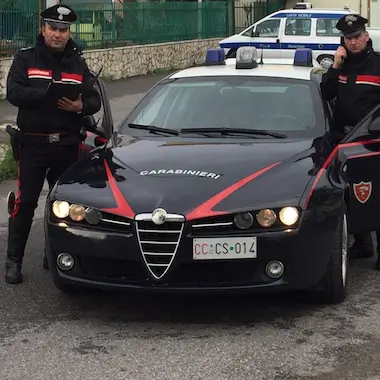 Rossano, controlli a tappeto alle case popolari: 2 arresti e 11 denunce
