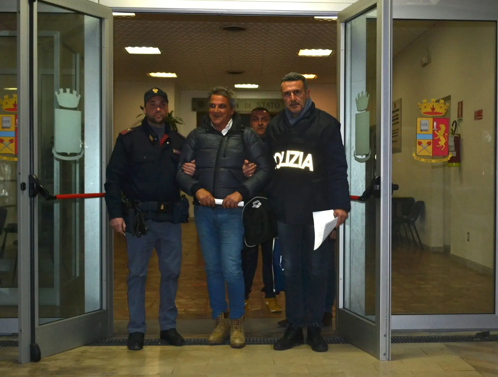 Paola, arrestati due fratelli per spaccio di sostanze stupefacenti