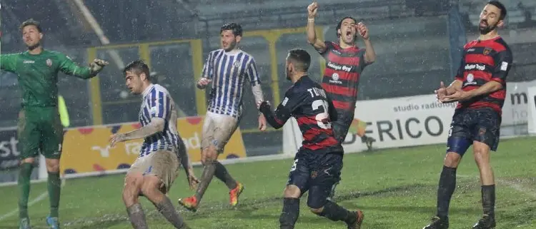 Cosenza, ma che combini? Con l'Akragas ti salva Saracco (0-0)