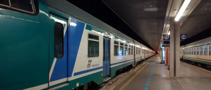 Belvedere Marittimo, treno investe uomo mentre attraversa i binari