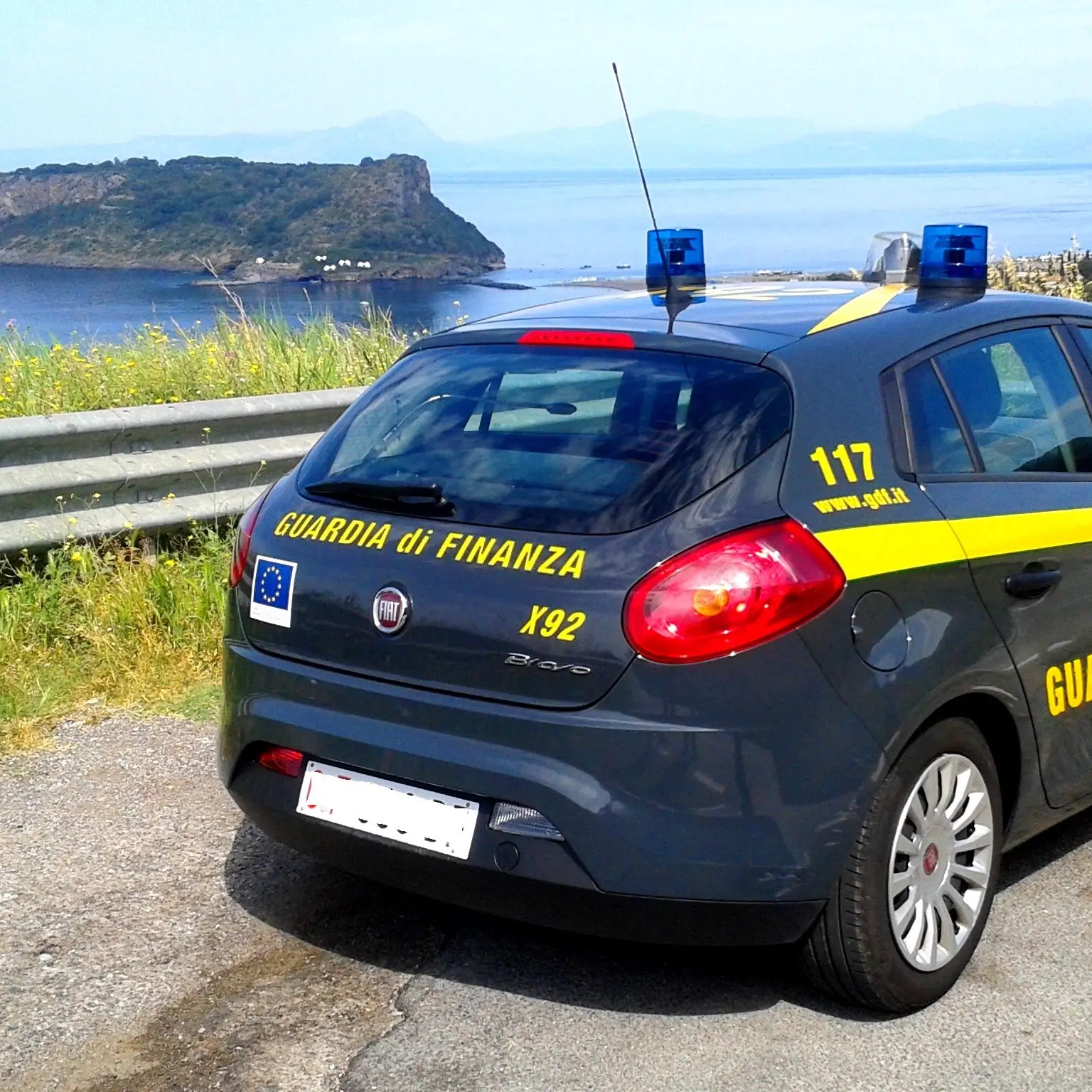 Costa Tirrenica Cosentina, controlli a tappeto nei lidi balneari. Ecco cosa ha scoperto la Finanza