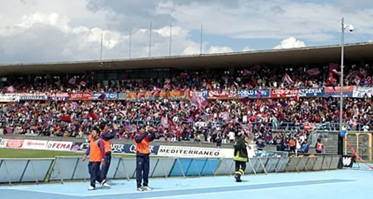 Cosenza, domani gli ispettori della Lega di B al Marulla