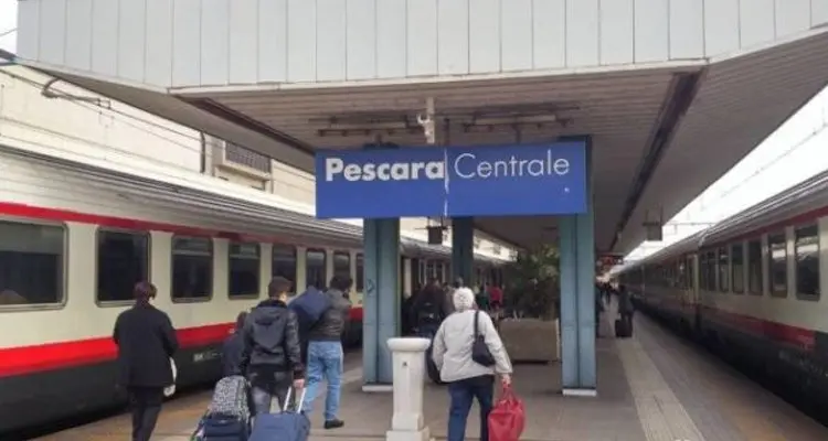 Treno speciale per la finale di Pescara. Cosenza, tutto come quando c'era Gigi