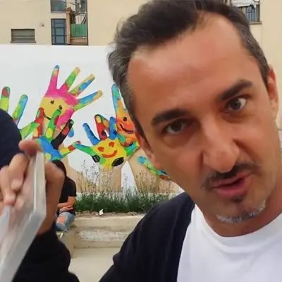 Savino fa festa col Cosenza su Radio DeeJay. Lo sketch è fantastico [VIDEO]