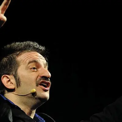 Peppe Voltarelli (ex Parto Nuvole Pesanti): «'U lupu non si spagna. B come Baclet»