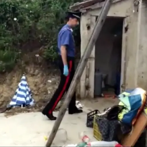 San Demetrio Corone, abbandona la moglie con problemi psichici: arrestato [VIDEO]