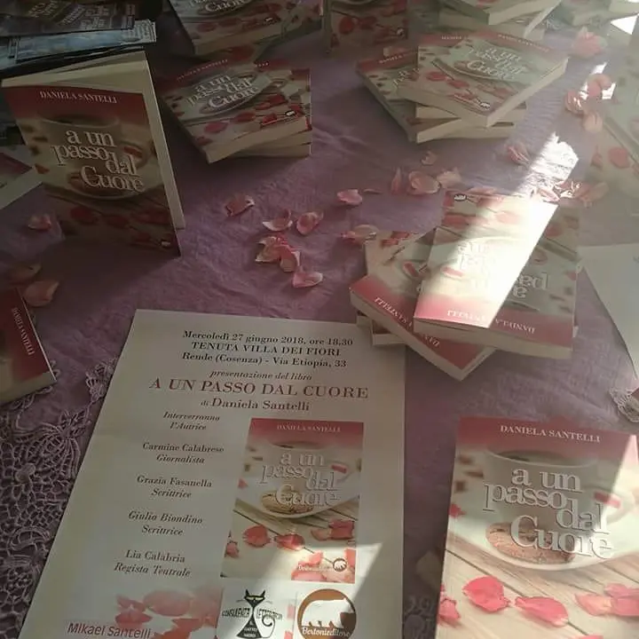 Un inno all'amore il primo romanzo dell'autrice Daniela Santelli