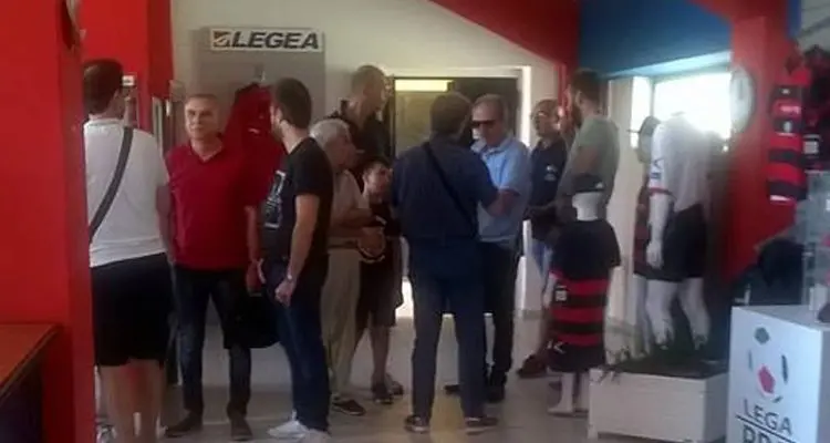 Abbonamenti, entro sabato il Cosenza conta di consegnare le card