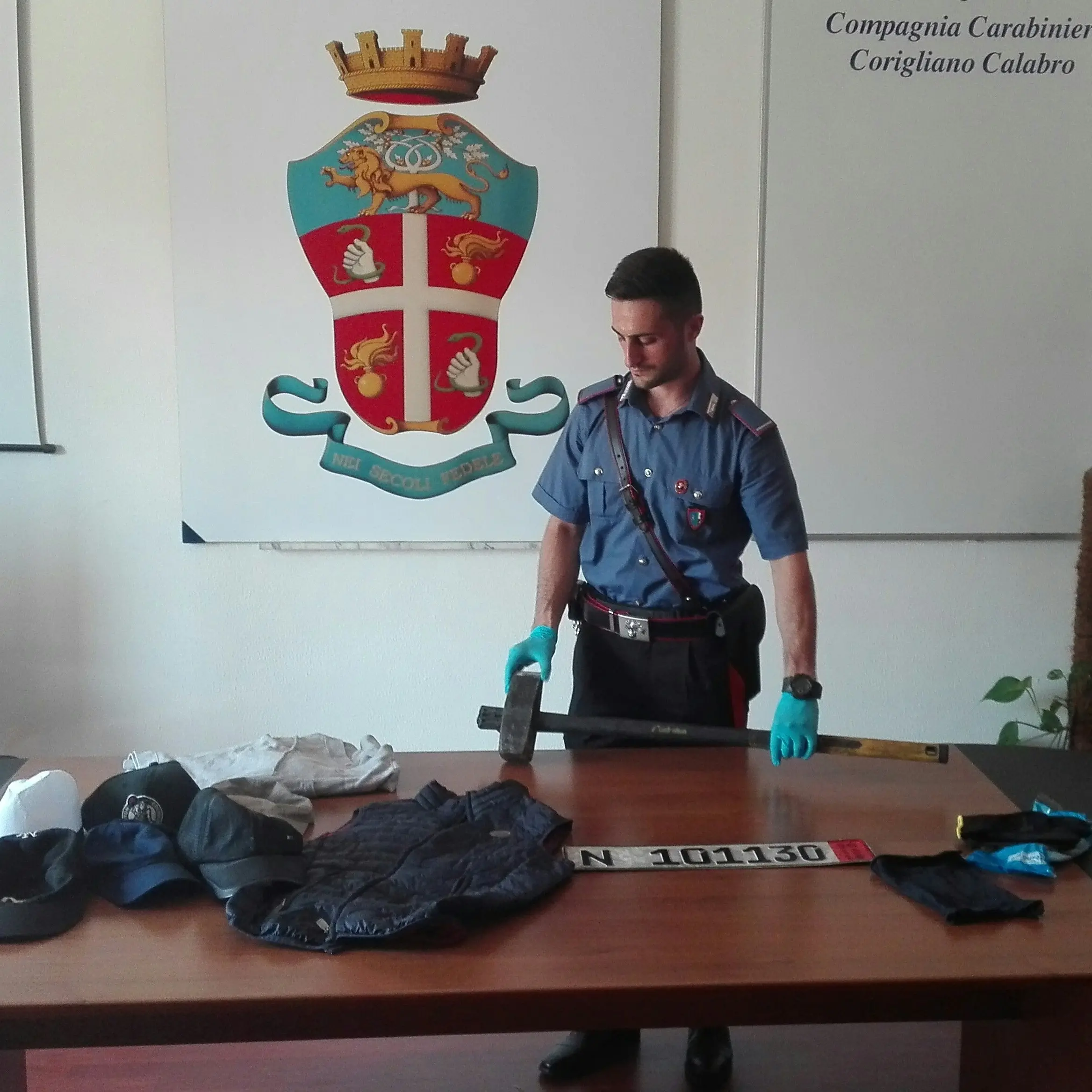 Furti e rapine in provincia di Cosenza, i carabinieri arrestano un 24enne