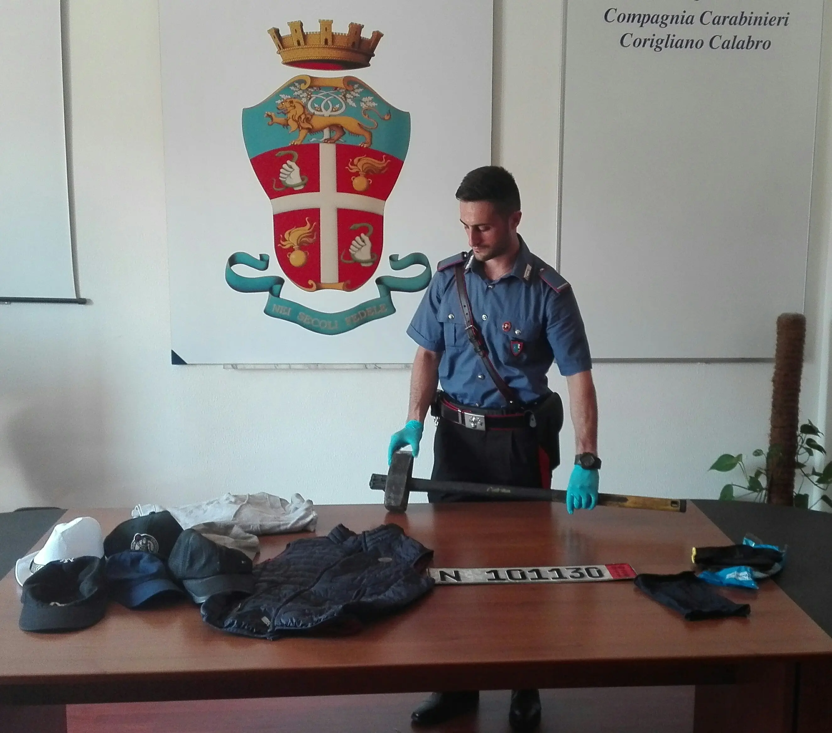 Furti e rapine in provincia di Cosenza, i carabinieri arrestano un 24enne