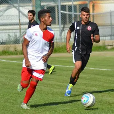 Rende, prima uscita targata Modesto ed è subito 3-4-3