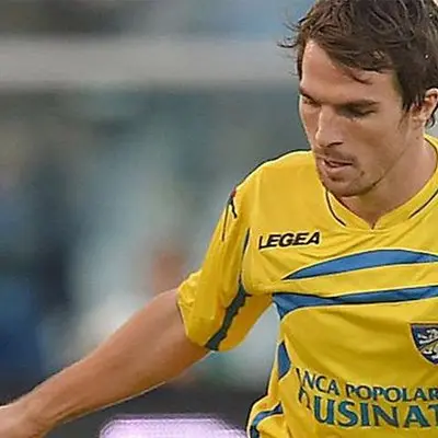 Cosenza, offerta di mercato al Pisa per il centrocampista Gucher