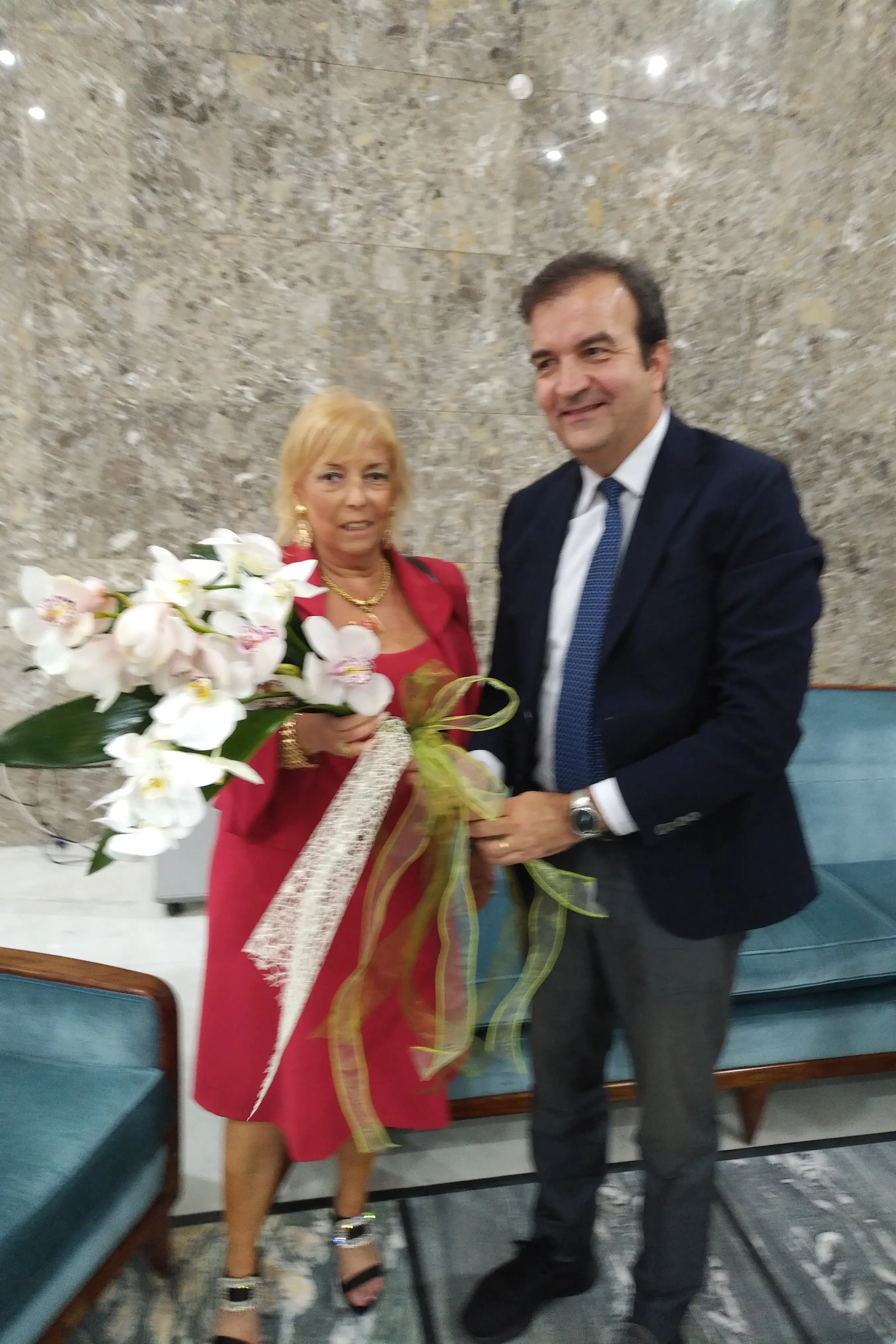 Occhiuto riceve il prefetto Galeone, portafortuna per il calcio: «Auguro la serie A...»