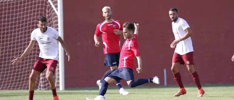 Cosenza, Palmiero scalda i motori e vede la maglia da titolare