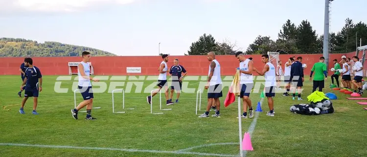 SAN GIOVANNI IN FIORE DAY 6. Lavoro atletico e partitella per il Cosenza