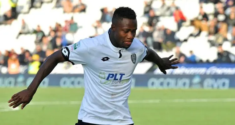 Calciomercato: Tris della Salernitana, Palermo su Clemenza