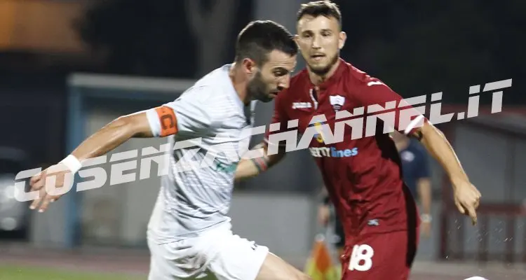 Azzinnari regala il Torino al Cosenza. Trapani ko ai supplementari (2-1)