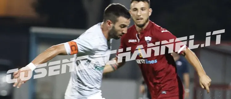 Azzinnari regala il Torino al Cosenza. Trapani ko ai supplementari (2-1)