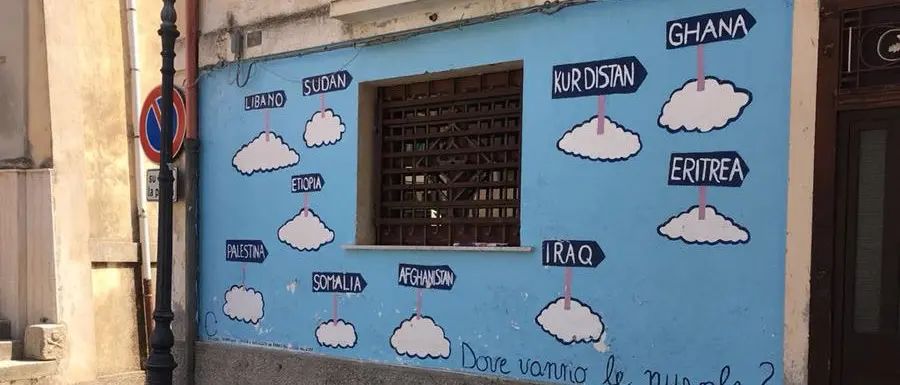 Cancellato il \"Modello Riace\". Il Viminale trasferisce tutti i migranti