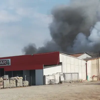 San Marco Argentano, incendio devasta il centro commerciale \"Il Cubo\" [LE FOTO]