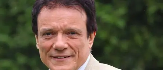 Cetraro, Massimo Ranieri chiude il Summer Fest. Applausi per Peppino di Capri