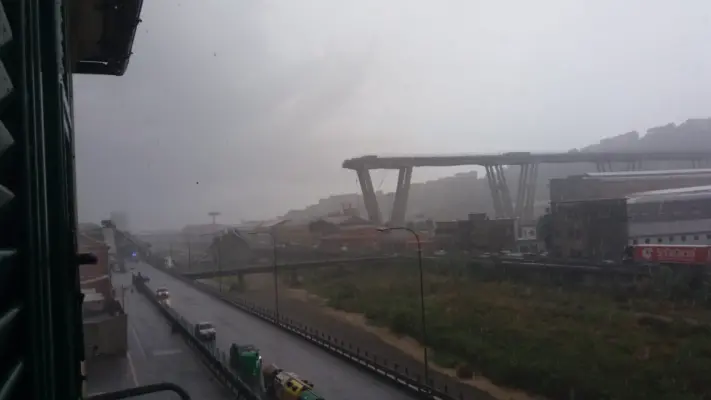 Italia sotto shock, crolla ponte A10 di Genova: decine di vittime [FOTO-VIDEO-TWEET]