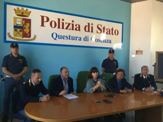 La Squadra Mobile di Cosenza cattura il latitante Luigi Abbruzzese