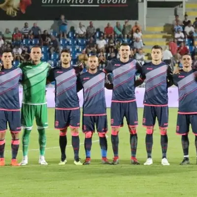 Il Rende dà la \"sveglia\" al Crotone (2-1). Dal mercato arriva Maddaloni