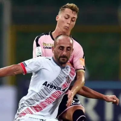 Palermo-Cremonese, 2-2 pirotecnico nell'anticipo. Tabellino e voti