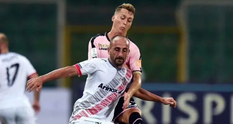 Palermo-Cremonese, 2-2 pirotecnico nell'anticipo. Tabellino e voti