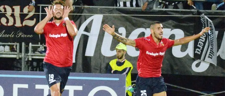 «Genny, fammi un assist» e Tutino risponde. Maniero è già \"il bomber\"