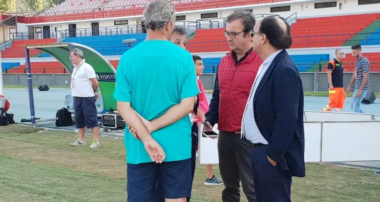 Questione Marulla, Occhiuto: «Affidare gratis lo stadio è un illecito»