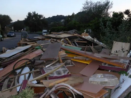 Rifiuti come combustibile. Sequestrato panificio a Cosenza