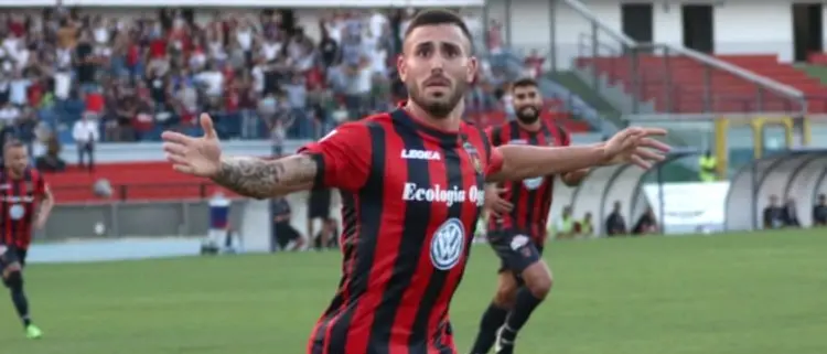 Tutino sorride, arriva il rinnovo quinquennale con il Napoli