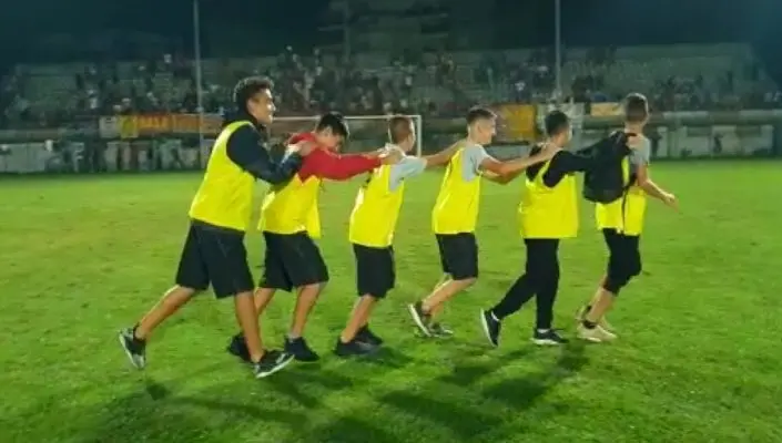 VIDEO. Catanzaro, un altro \"trenino\" dai ragazzi del Rende