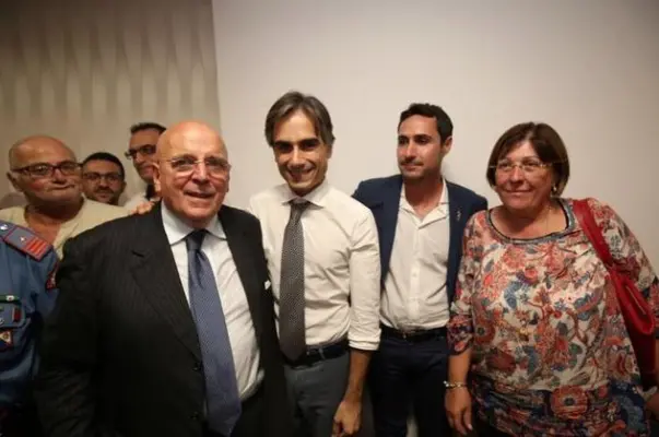 Oliverio ai sindaci: «Mi impegno a ricandidarmi per la guida della Calabria»