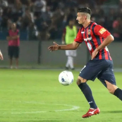Varone-Carrarese, fumata bianca vicina per il centrocampista del Cosenza
