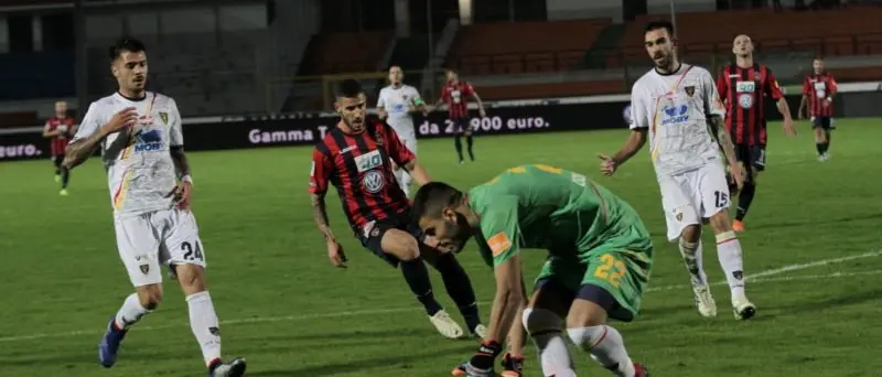 Lecce-Cosenza: le probabili formazioni e dove vederla in tv e sul web