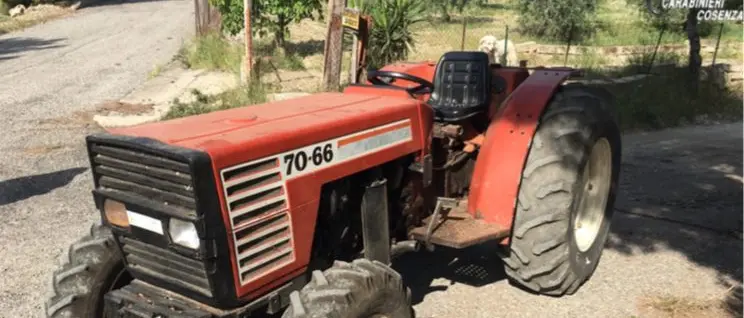 Montegiordano, ritrovato trattore rubato a Matera: le indagini