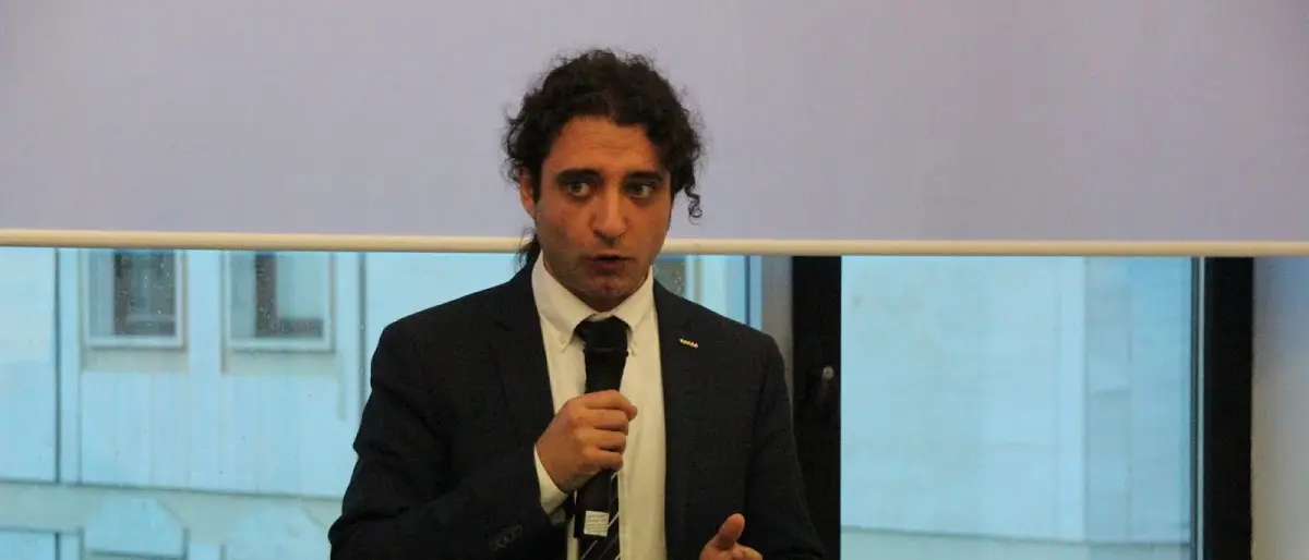 Nel M5S passa la linea dei deputati calabresi: «Alle Regionali ci saremo»