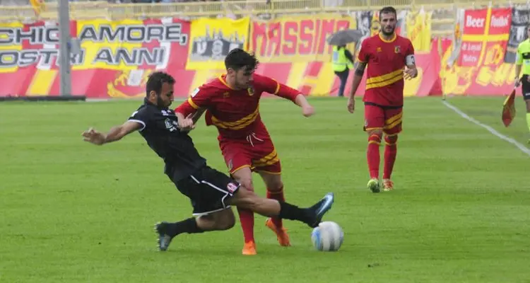 Rende fuori dalla Coppa Italia. Catanzaro avanti ai supplementari (3-1)